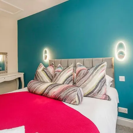 Holiday home The Milton - Stylish Terraced *